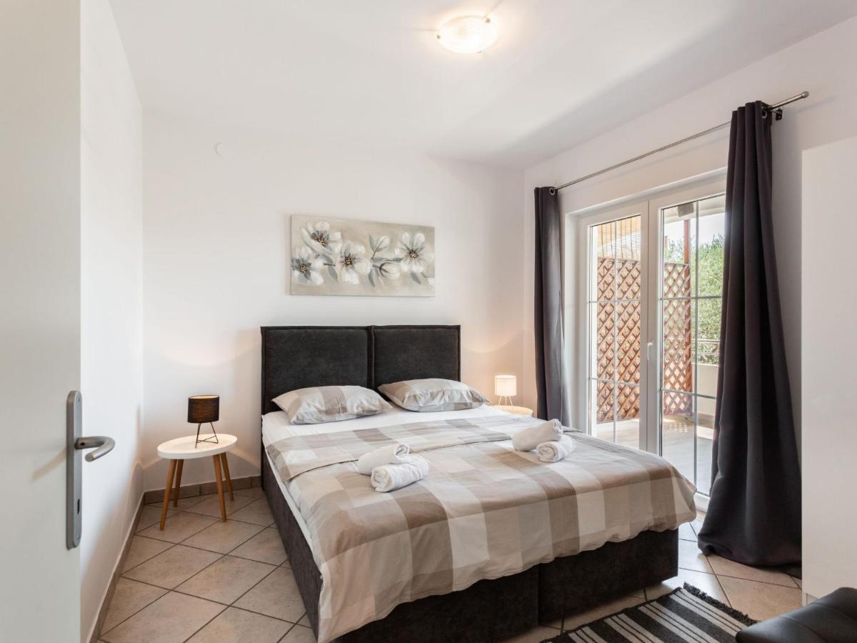 Apartment Tino-2 By Interhome Sukošan Εξωτερικό φωτογραφία